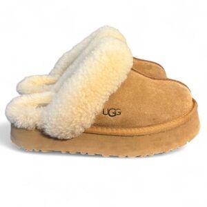 Womens Ugg Fur Lined Slippers SZ 6